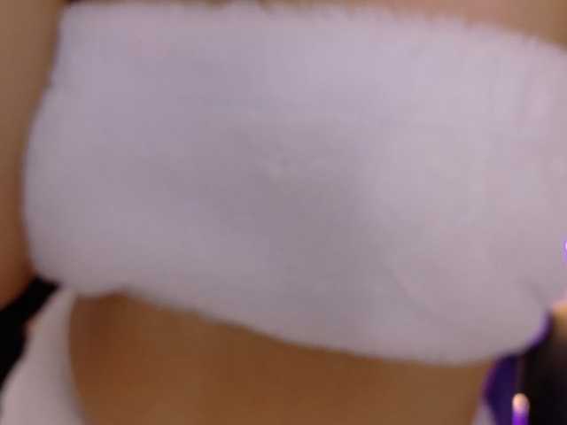 Anah10 live cam on BongaCams