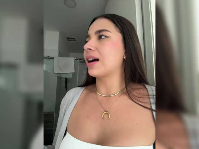 Anah10 live cam on BongaCams