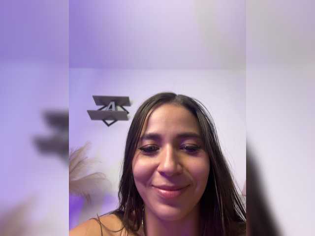 Anah10 live cam on BongaCams