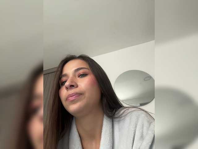 Anah10 live cam on BongaCams