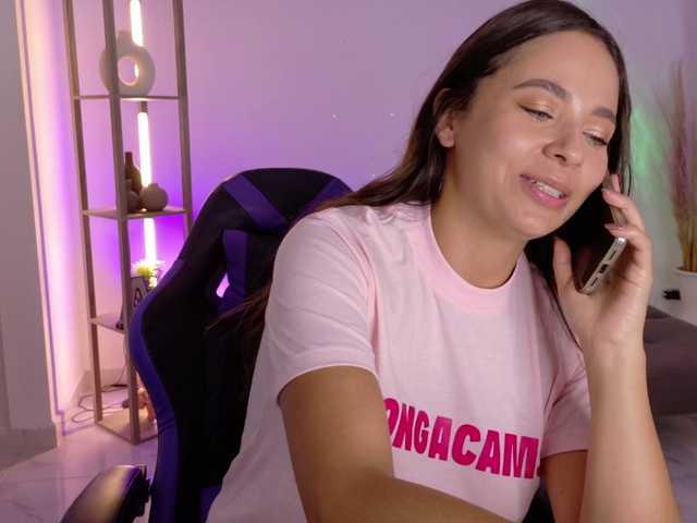 Anhika live cam preview