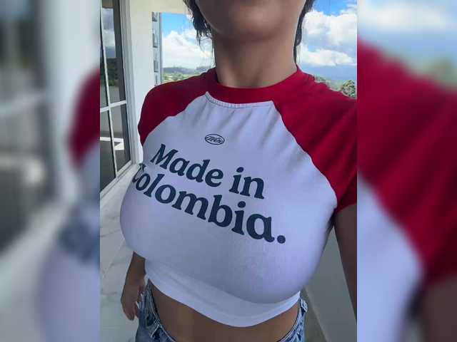 Anah10 live cam on BongaCams