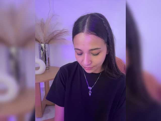 Anah10 live cam on BongaCams