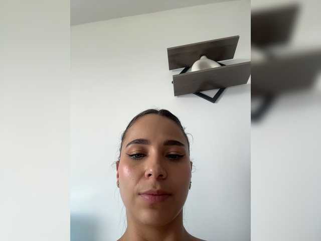 Anah10 live cam on BongaCams