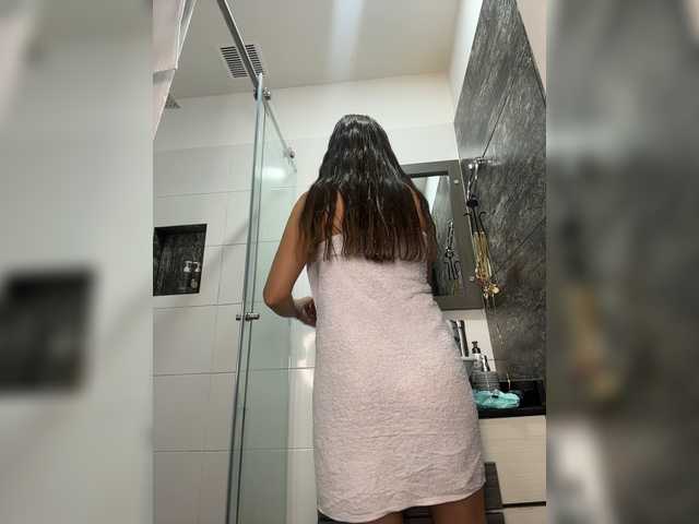 Anah10 live cam on BongaCams
