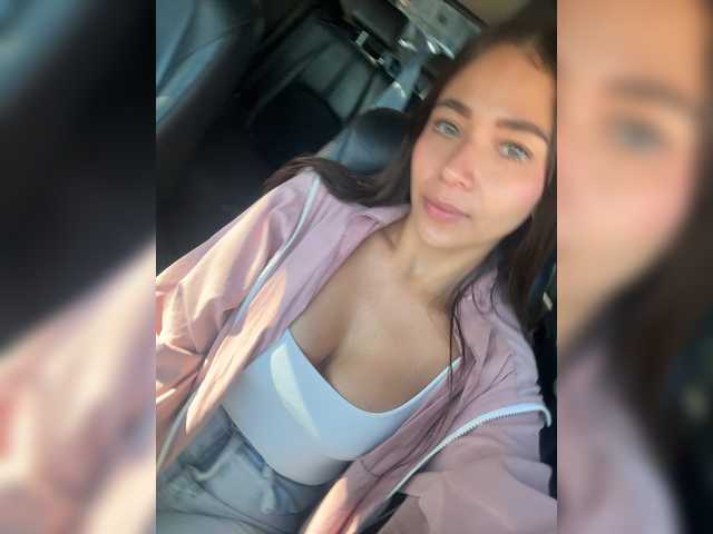 Anah10 live cam on BongaCams