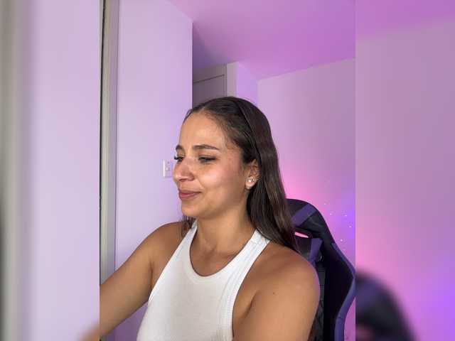 Anah10 live cam on BongaCams