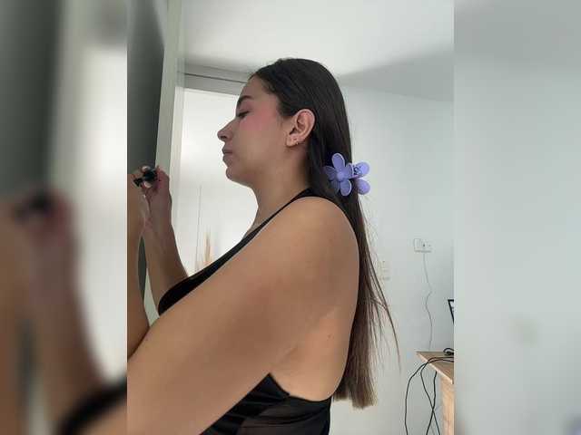 Anah10 live cam on BongaCams