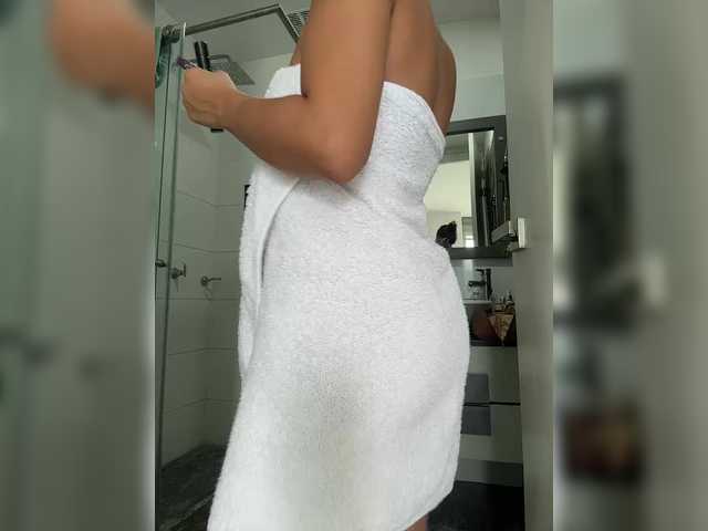 Anhika live cam preview