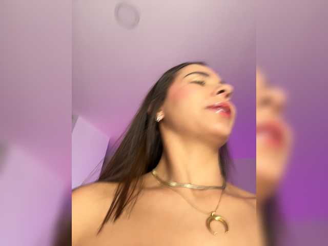 Anah10 live cam pe BongaCams