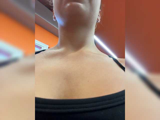Anah10 live cam on BongaCams