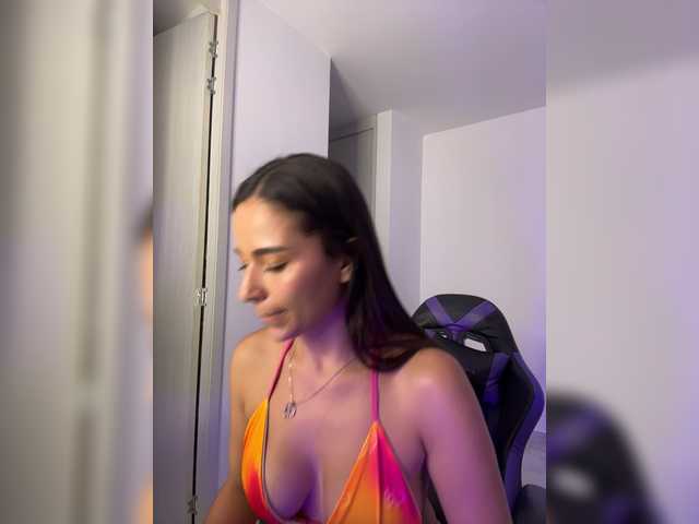 Anhika live webcam show