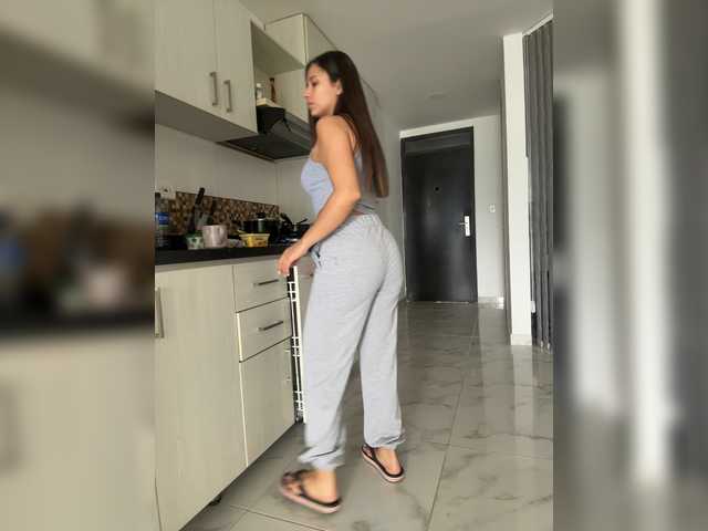 Anah10 live cam on BongaCams