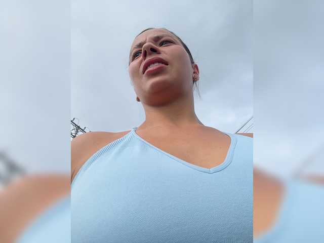 Anah10 live cam on BongaCams