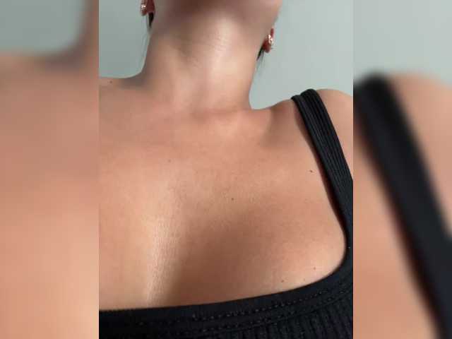 Anah10's BongaCams show and profile