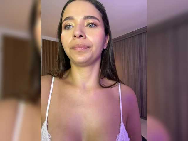 Anah10 live cam
