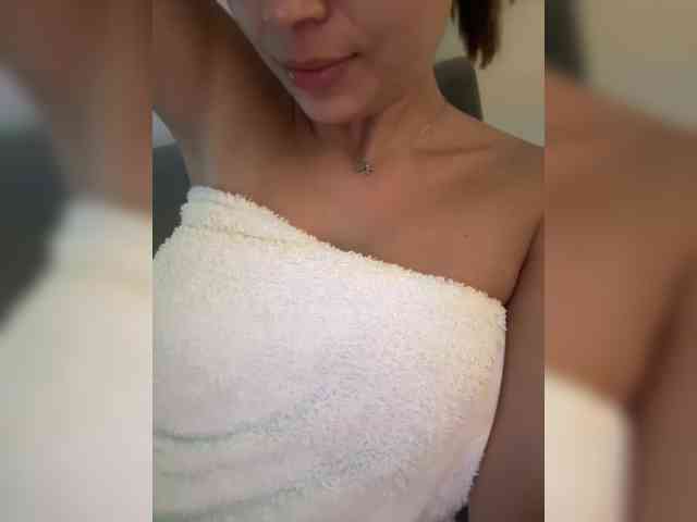 Anhika webcam