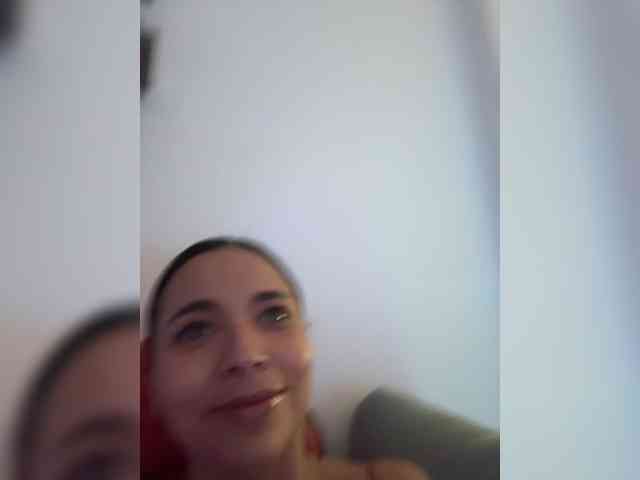 Anhika webcam