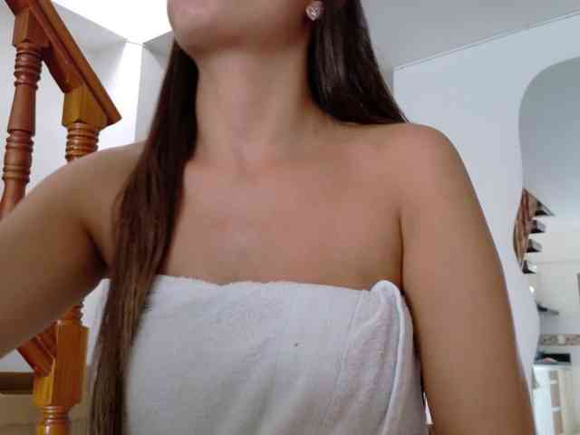 Anhika webcam