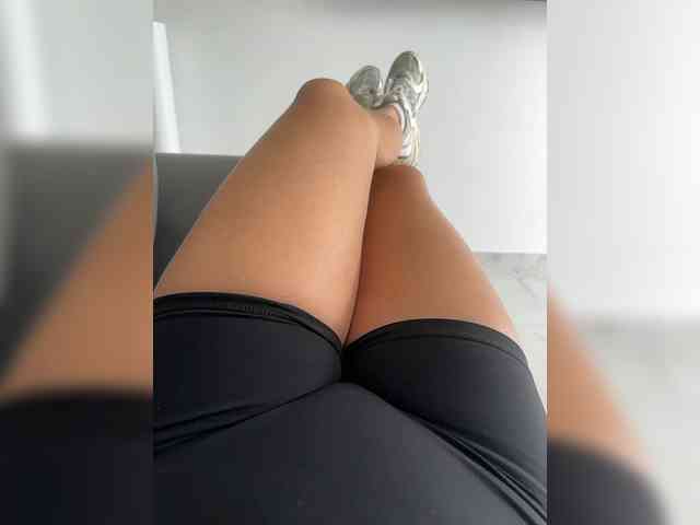 Anhika webcam