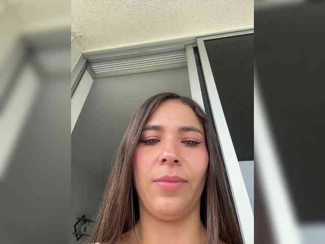 Anhika webcam