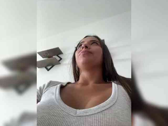 Anhika webcam