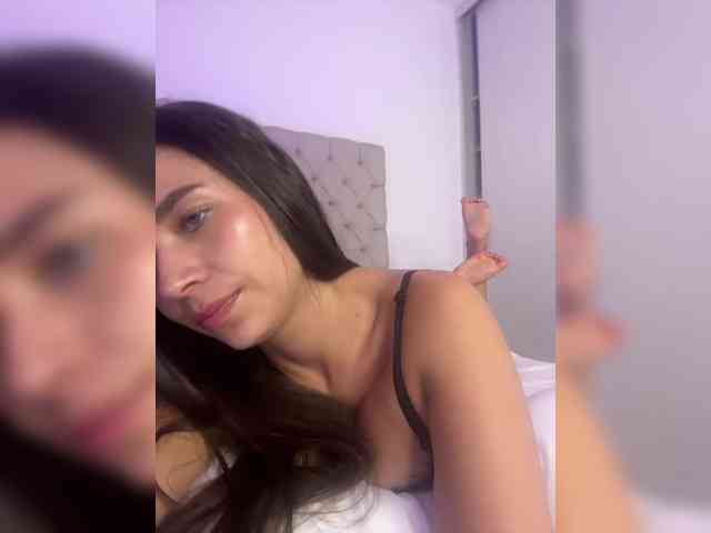Anhika webcam