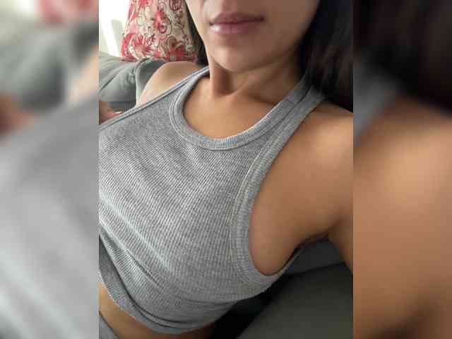 Anhika webcam