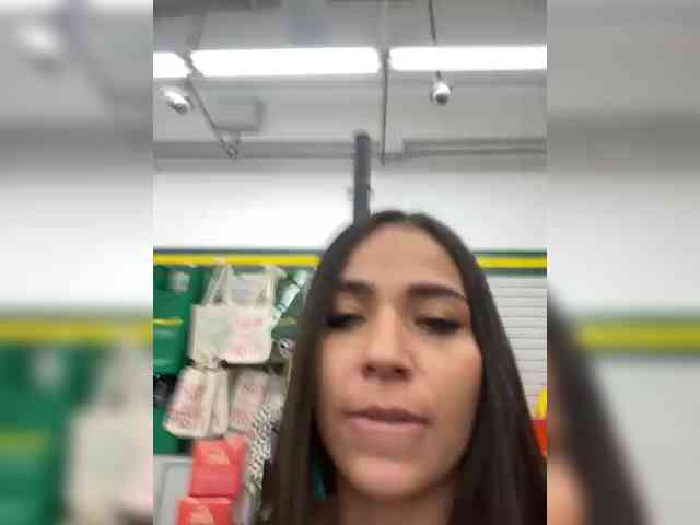 Anhika webcam