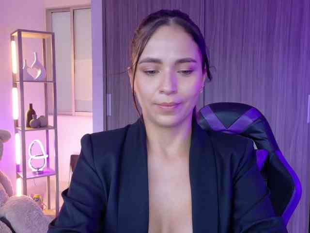 Anhika webcam