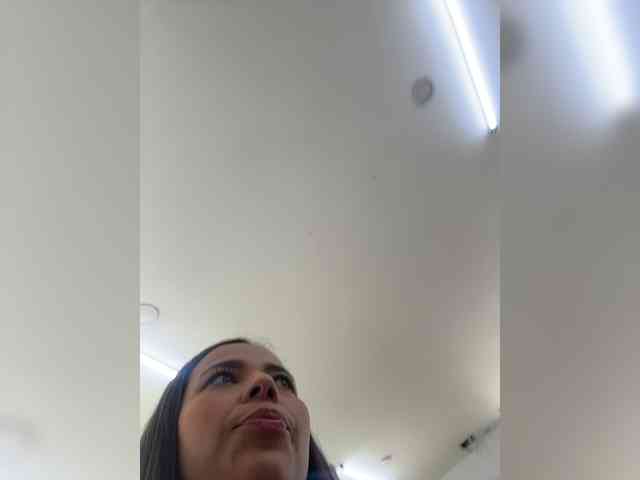 Anhika webcam