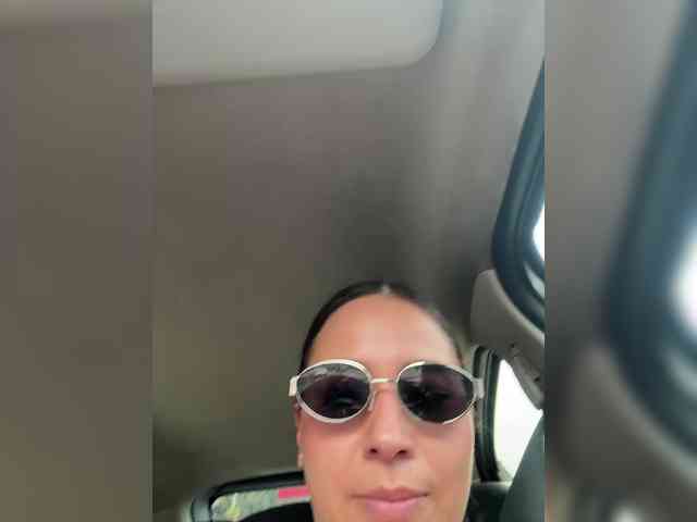 Anhika webcam