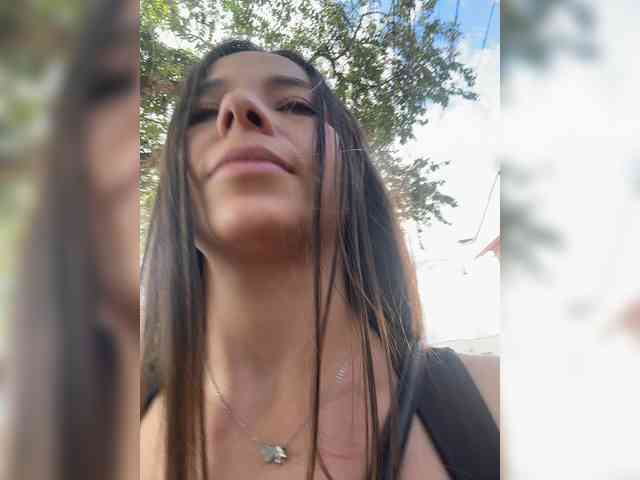 Anhika webcam