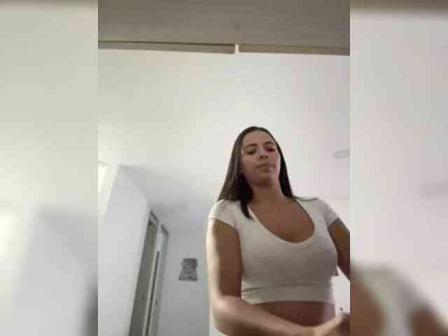 Anhika webcam