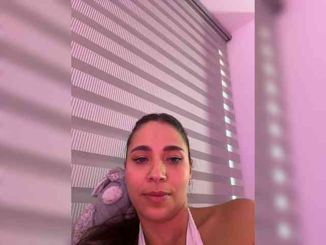 Anhika webcam
