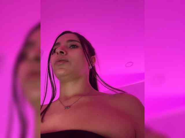 Anhika webcam