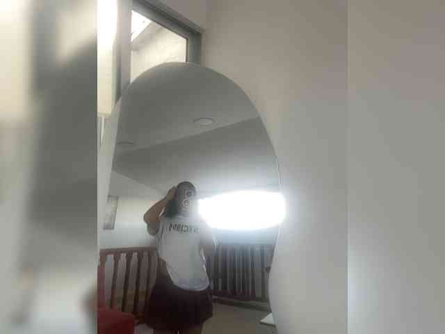 Anhika webcam