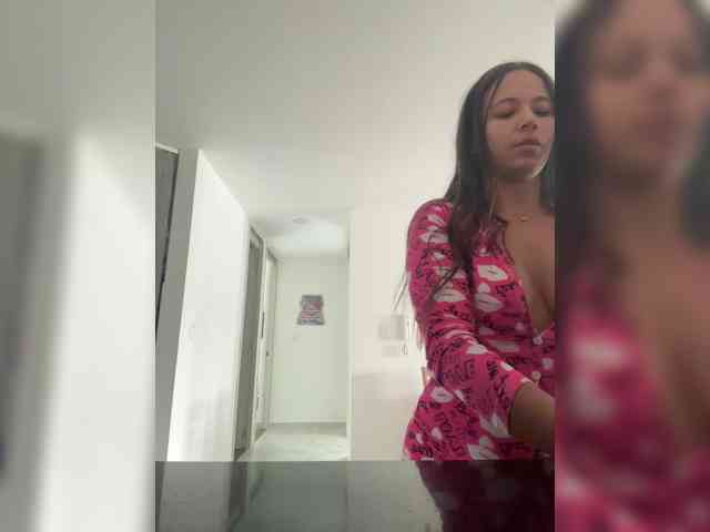 Anhika webcam