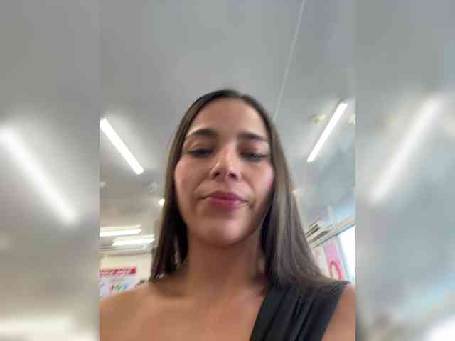 Anhika webcam