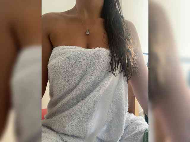 Anhika webcam