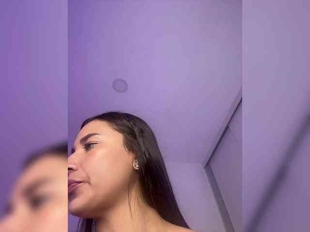 Anhika webcam