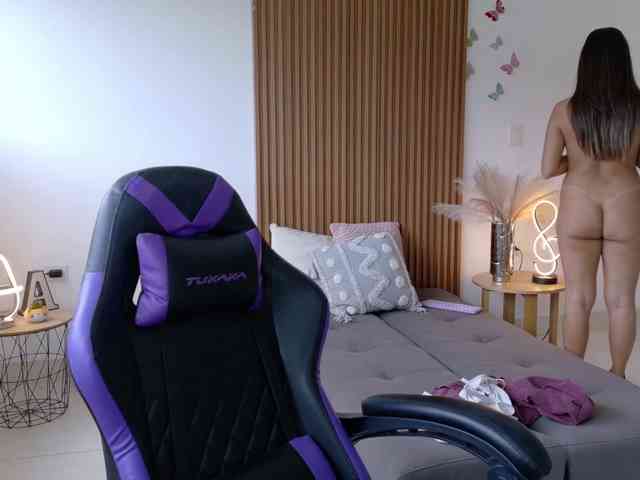 Anhika webcam