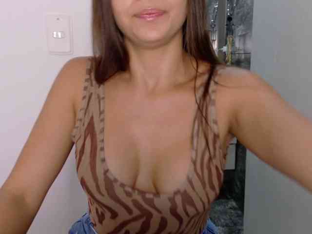 Anhika webcam