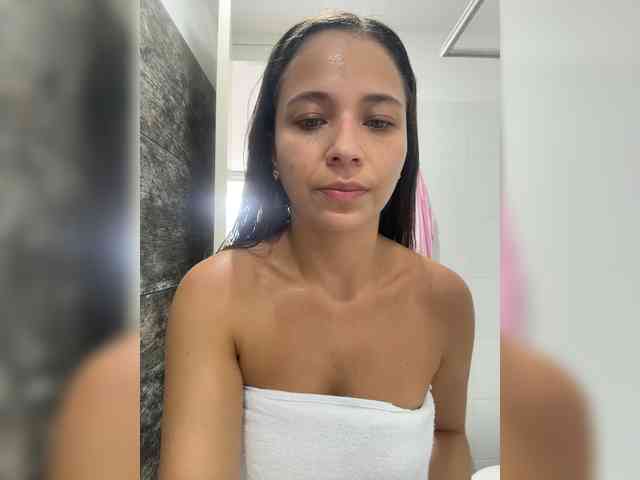 Anhika webcam