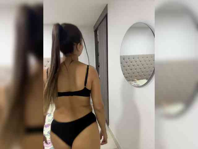 Anhika webcam