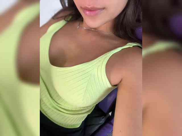 Anhika webcam