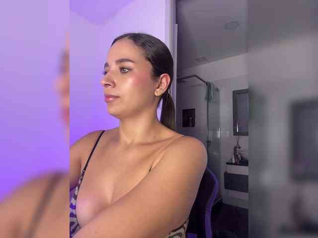 Anhika webcam