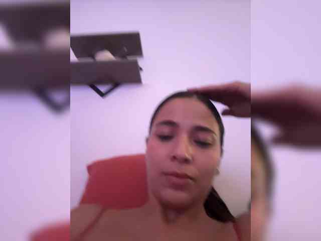 Anhika webcam