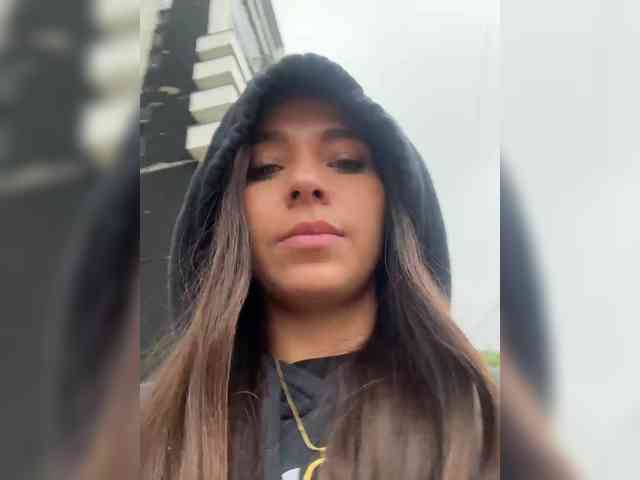 Anhika webcam