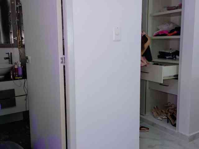 Anhika webcam